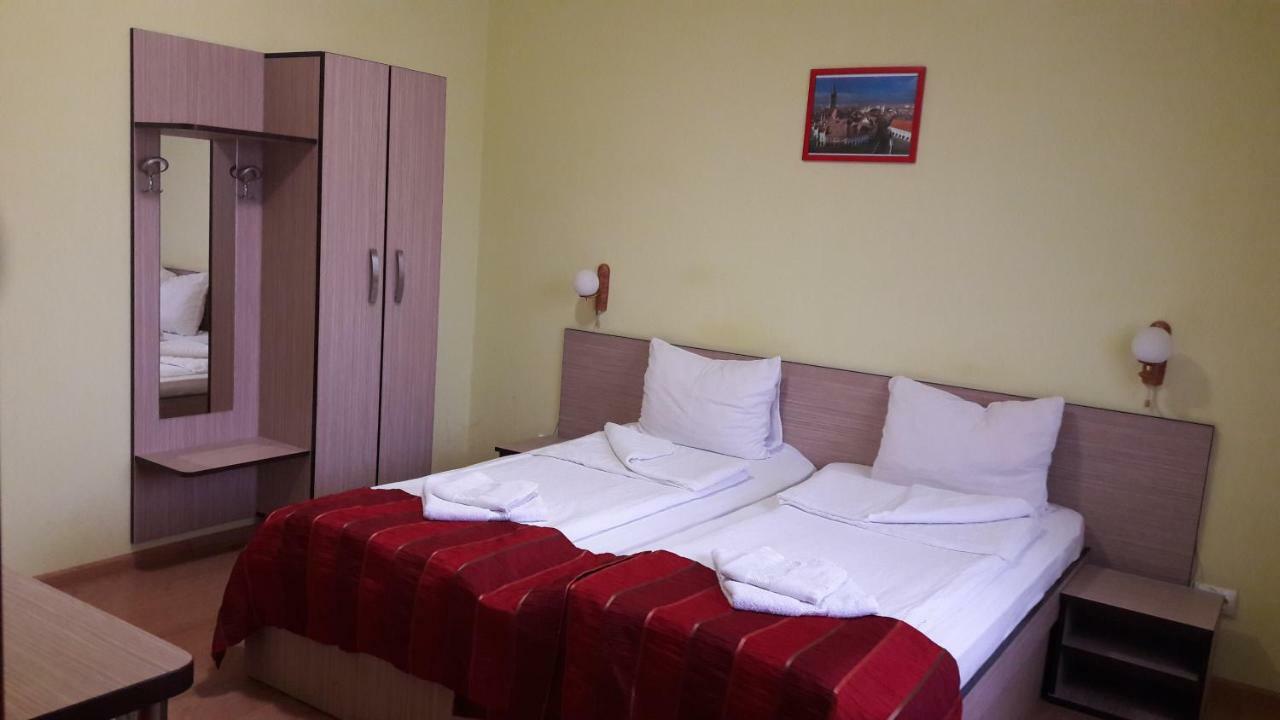Pensiunea Eli Sibiu Exterior photo